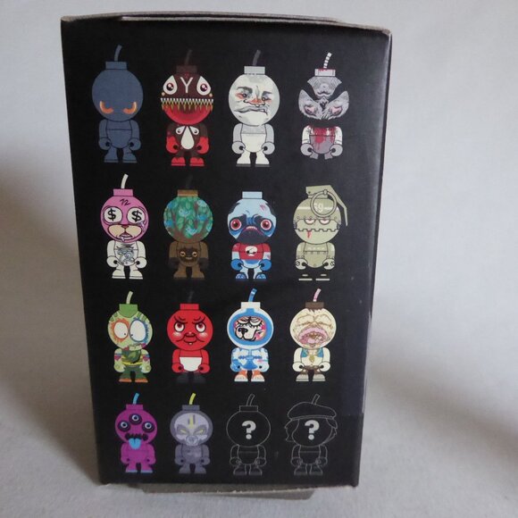 2007 3” JAMUNGO BACK SCRATCH BLOW UP DOLLS SERIES 2 DESIGNER ART URBAN VINYL - Picture 8 of 12